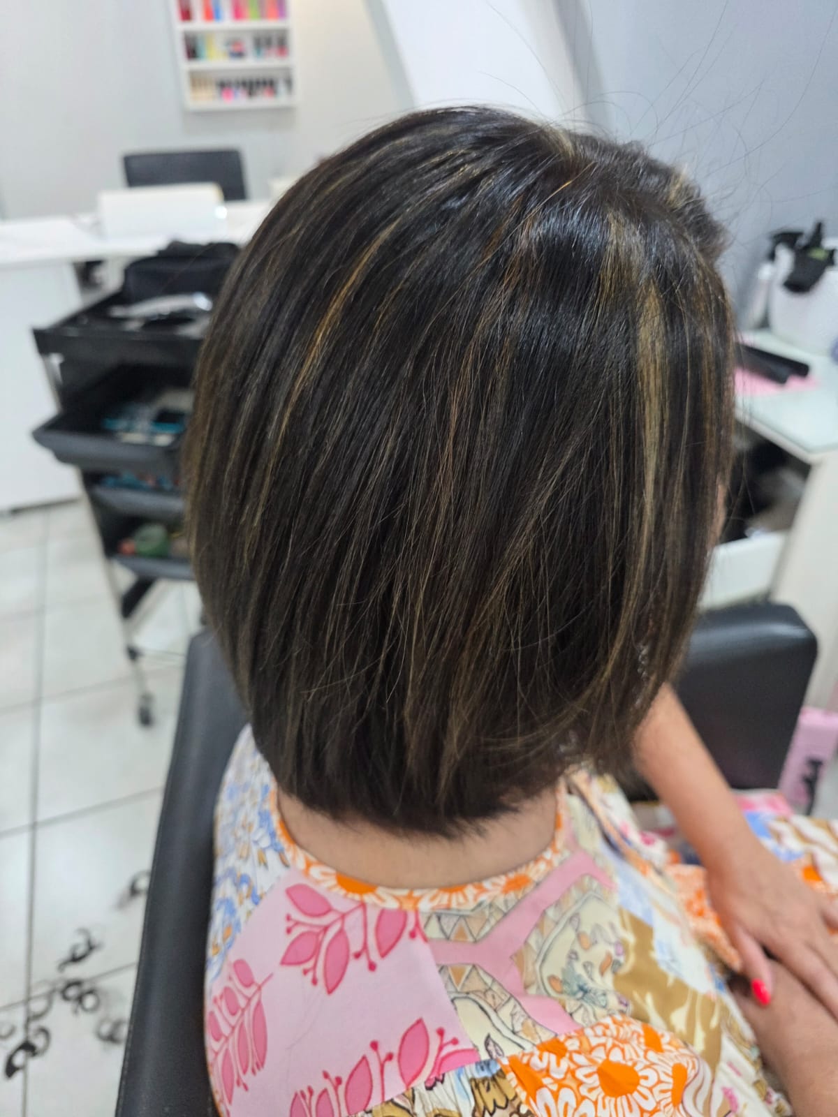 Glossy bob with highlights